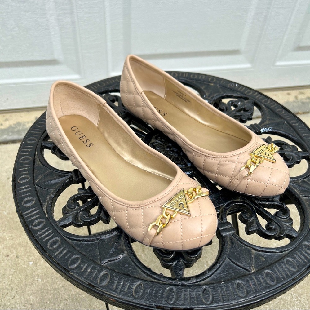 Guess Genna Gold Metal Logo Quilted Flat